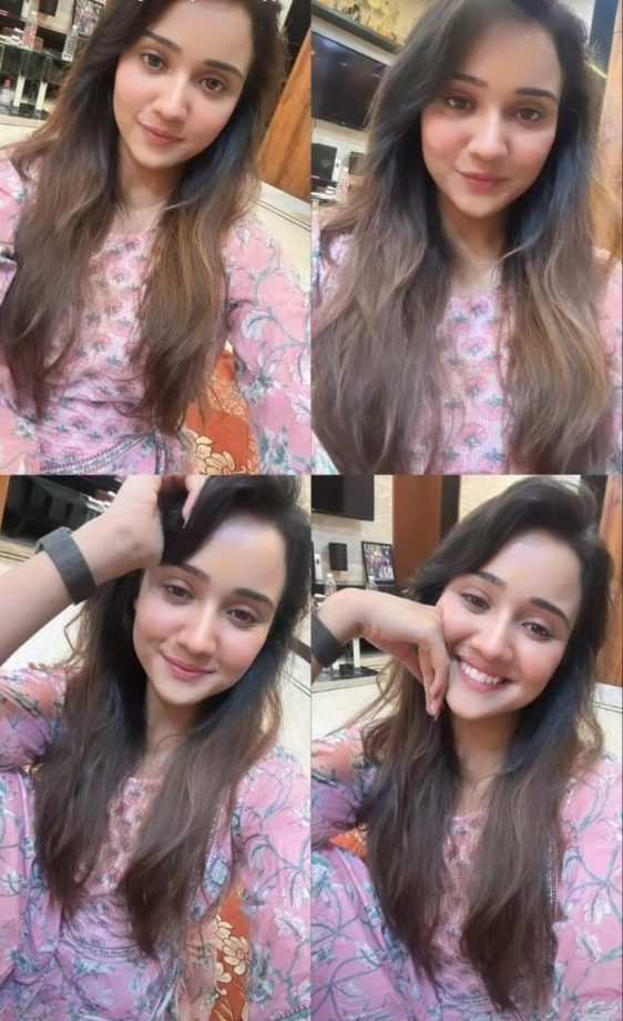 Ashi Singh Drops After-Shoot Casual Avatar, Flaunts Glowing Face 839875