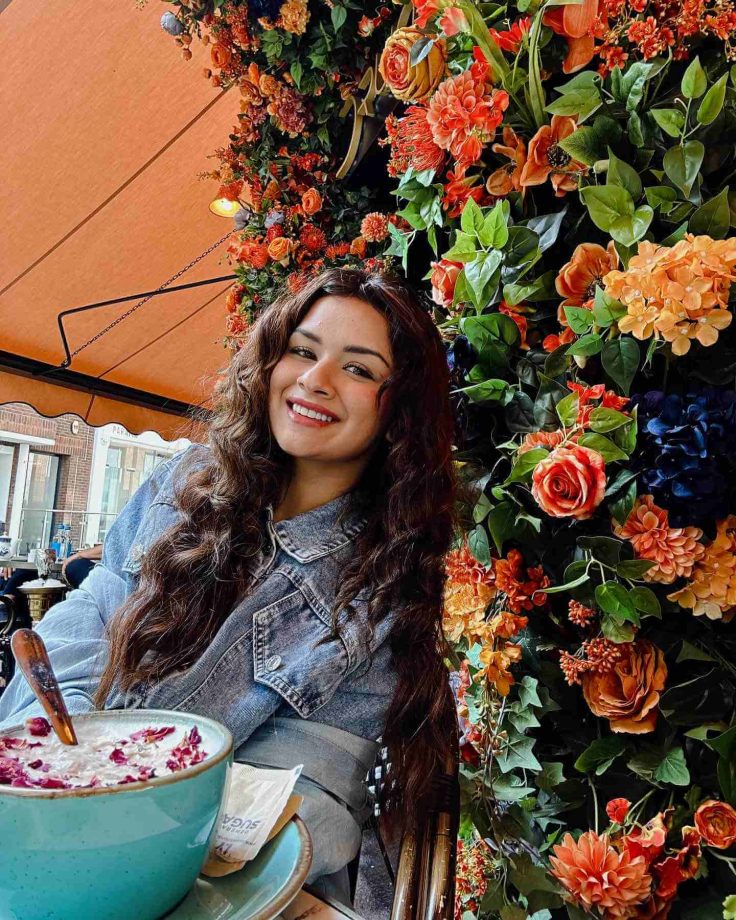 Avneet Kaur takes London by storm with denim style showdown, see pics 842602