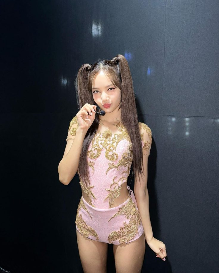 Blackpink Lisa Is All 'Glitter And 'Gold' In Pictures 840908