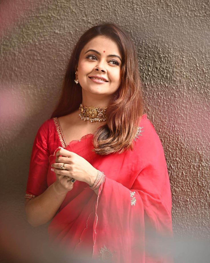 Devoleena Bhattacharjee's Looks Quintessentially Stunning In Red Saree; See Here 840292