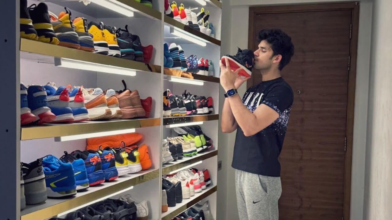 Did you know Kundali Bhagya actor Paras Kalnawat owns more than 380 pairs of sneakers? 842953