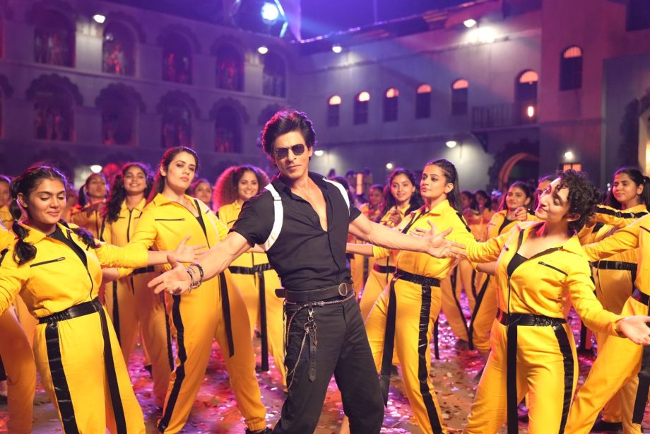 Did you know that Shah Rukh Khan lip-synced for the first time in three languages for the first song of 'Jawan'? 839678