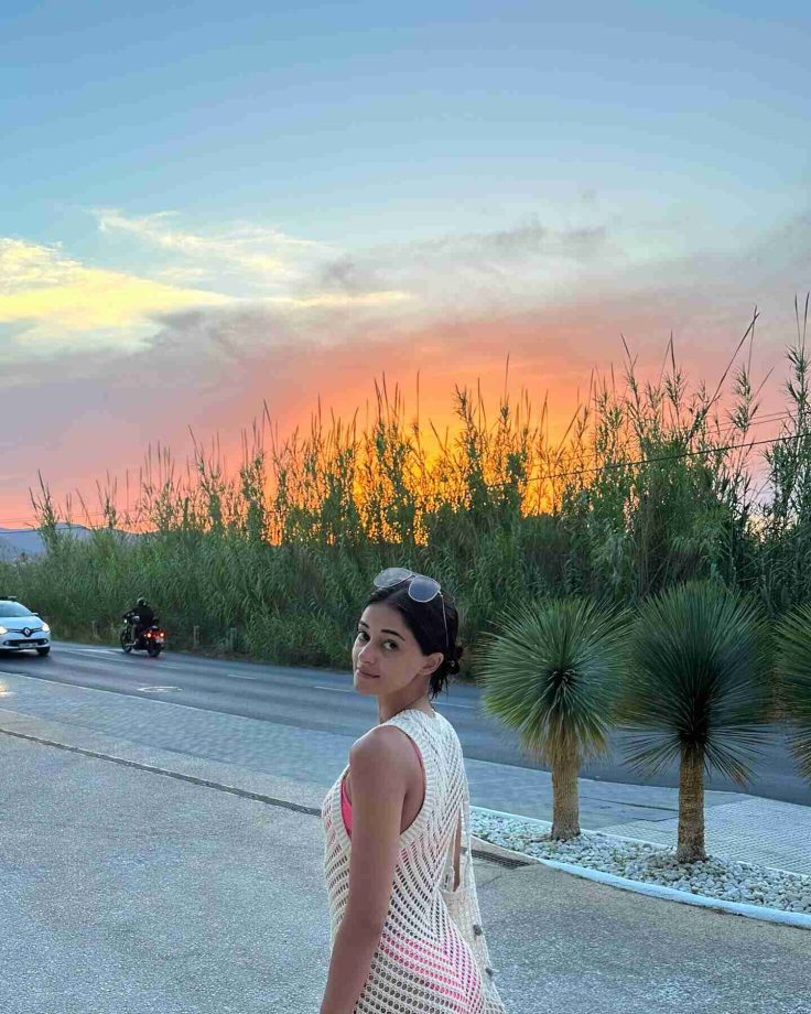 Dream Girl Ananya Panday Looks Piping Hot In Pink Bikini From Ibiza Vacation 840378
