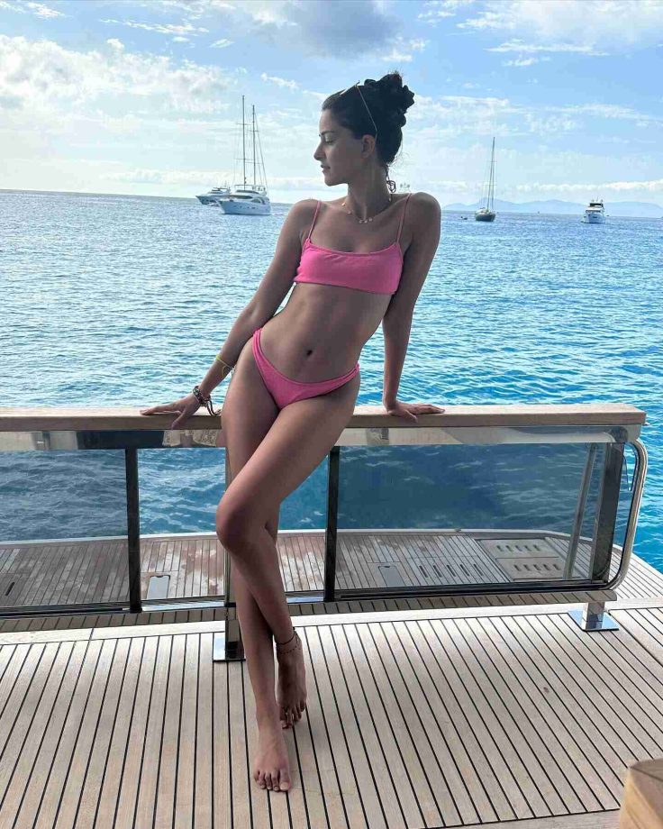 Dream Girl Ananya Panday Looks Piping Hot In Pink Bikini From Ibiza Vacation 840379