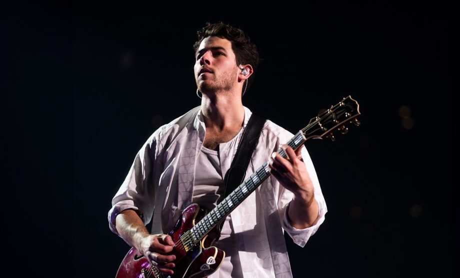 Inside Nick Jonas’ Boston concert, see pics 843983