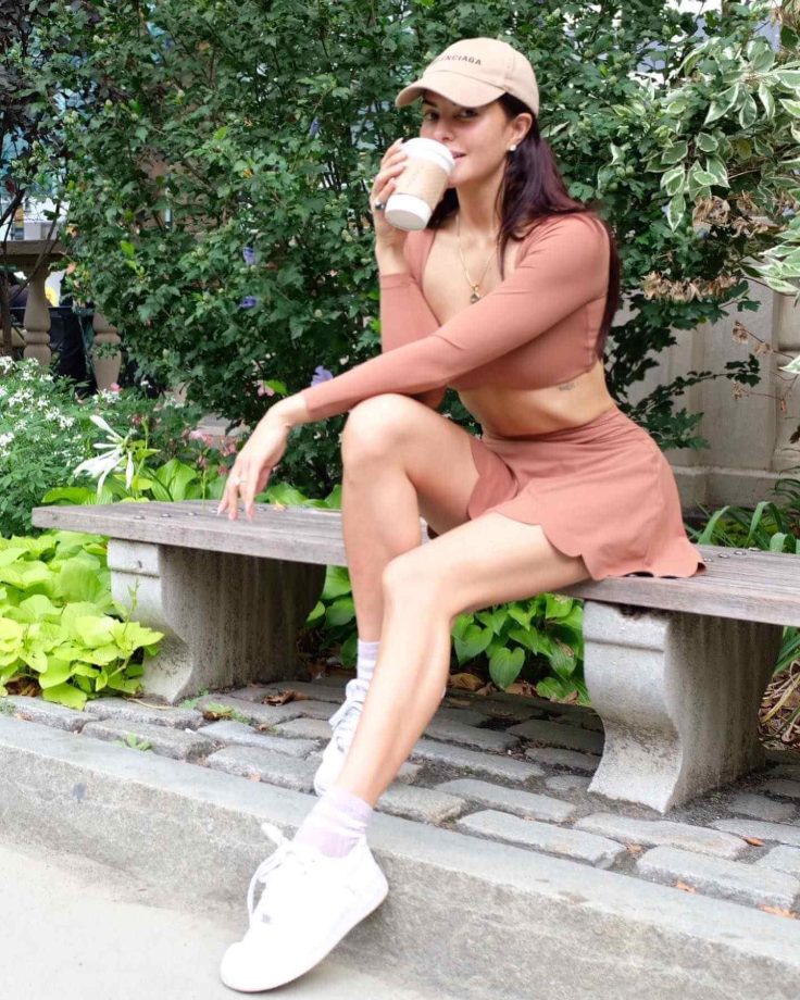 Jacqueline Fernandez's chic beige mini co-ords set New York aglow 842139