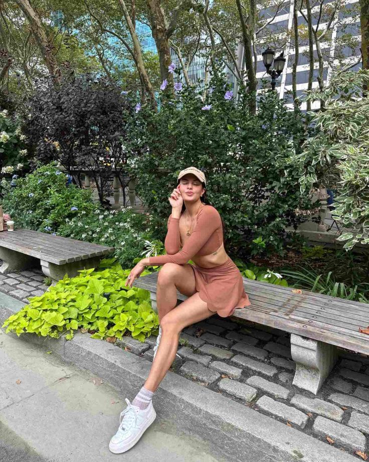 Jacqueline Fernandez's chic beige mini co-ords set New York aglow 842140