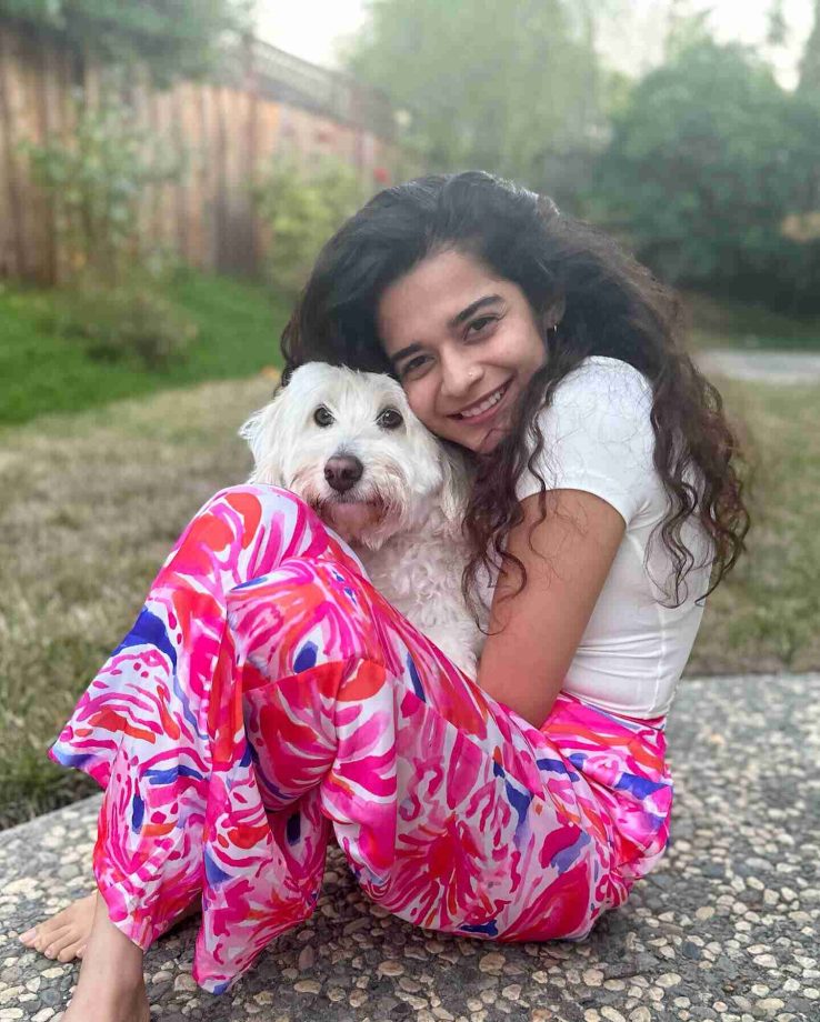 Pawdorable! Mithila Palkar gets cuddly with her doggo in California, see pic 846663