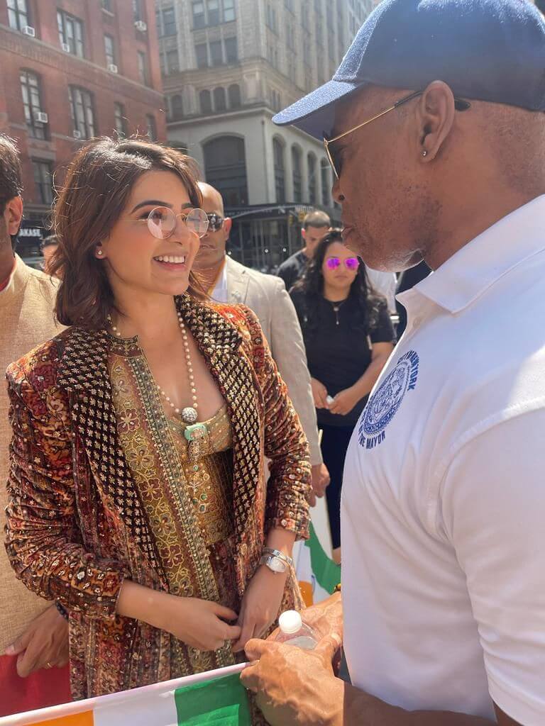 Representing India at the Annual India Day Parade of New York, Samantha Ruth Prabhu warmly meets with the New York City Mayor, Eric Adams! 844682