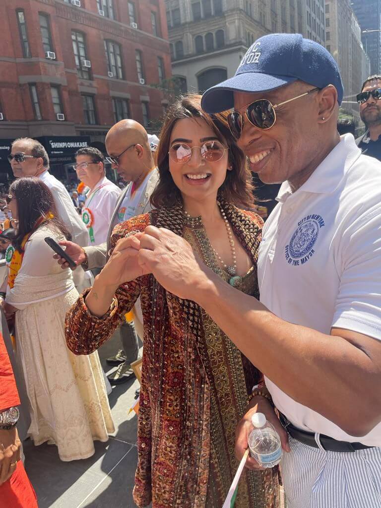 Representing India at the Annual India Day Parade of New York, Samantha Ruth Prabhu warmly meets with the New York City Mayor, Eric Adams! 844680