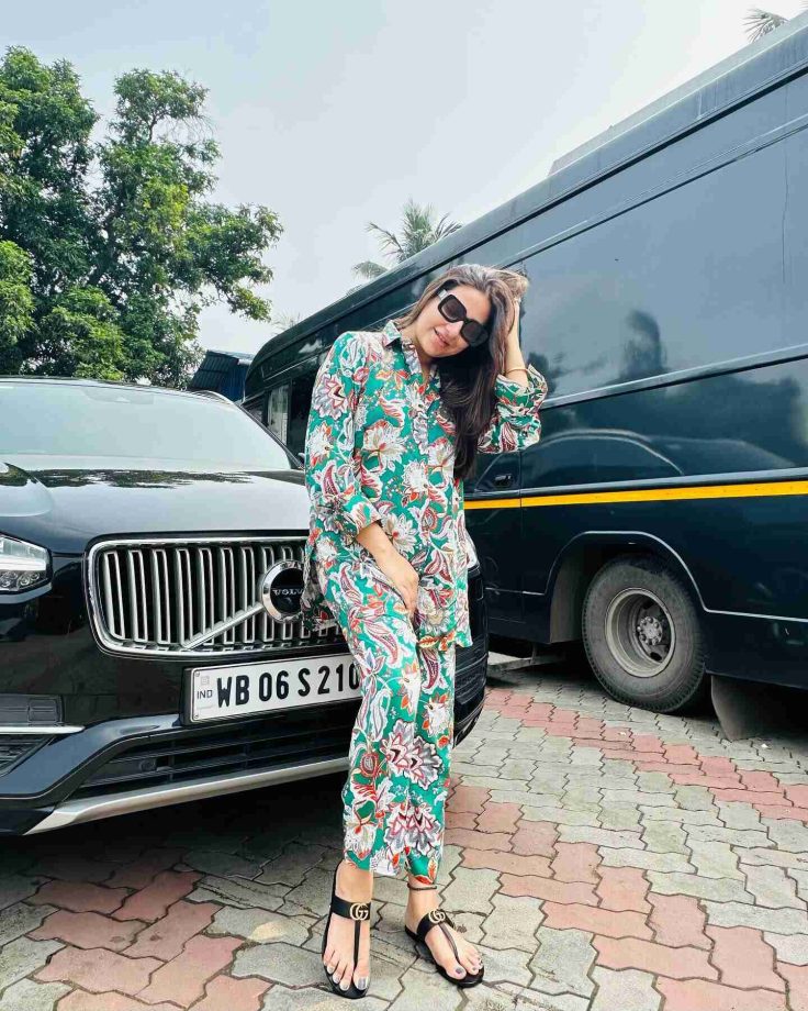 Subhashree Ganguly looks tropical ready in floral green co-ords, see pics 844798