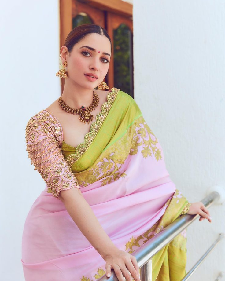 Tamannaah Bhatia blends tradition in golden embroidered saree, see pics 841138