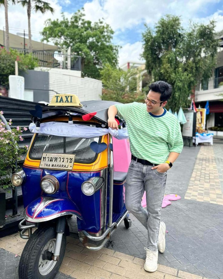 TMKOC star Raj Anadkat goes on a day out in an autorickshaw, see viral pics 843667