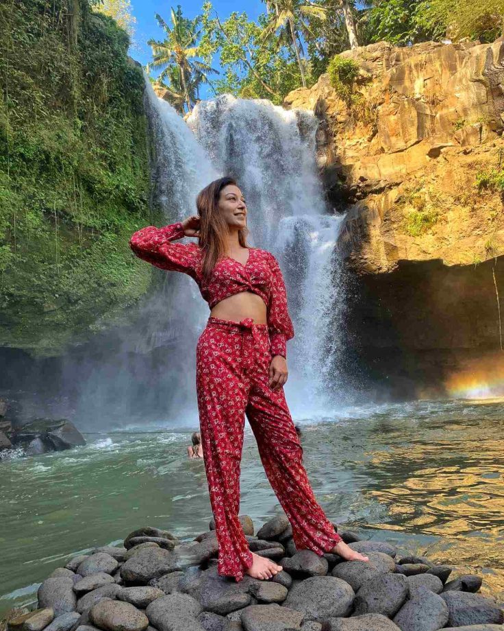 TMKOC'S Sunayana Fozdar Is A Gorgeous View In Floral Co-ords 844397