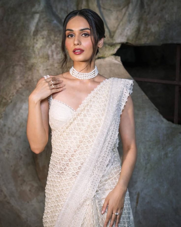 Ananya Panday, Rakul Preet Singh, And Manushi Chillar: Divas Set Trend In Indo-western Saree With Sultry Blouse 851300
