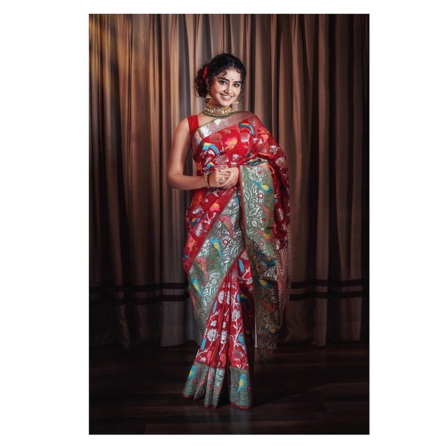 Anupama Parameswaran, Samantha Ruth Prabhu and Nayanthara show the 3 must-have sarees in your wardrobe 854933