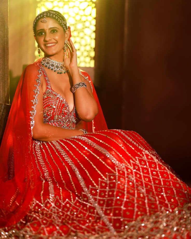 Ayesha Singh And Charu Asopa's Guide To Sparkling Lehengas To Carry Modern-Day Bridal Look 852996