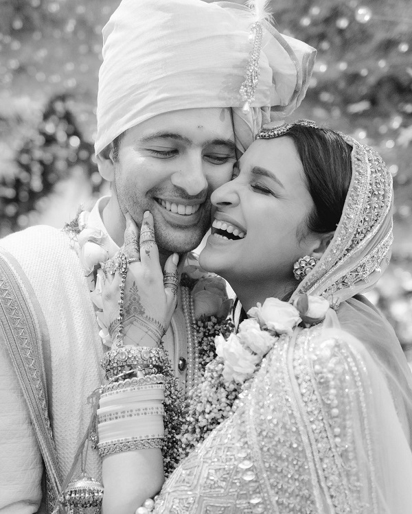 Blessed to be Mr. and Mrs: Parineeti Chopra and Raghav Chadha share FIRST PICS from their wedding 855181
