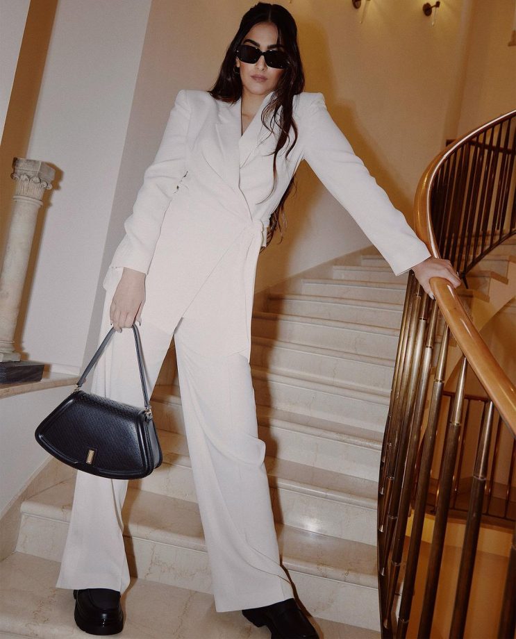 Boss It Up Like Sonam Kapoor In White Pant Suit, Specs, And Classy Handbag In Milan 855731