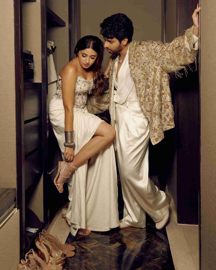 Couple Goals: Armaan Malik And Aashna Shroff Twin In Ivory Embellished Satin Outfits 850082