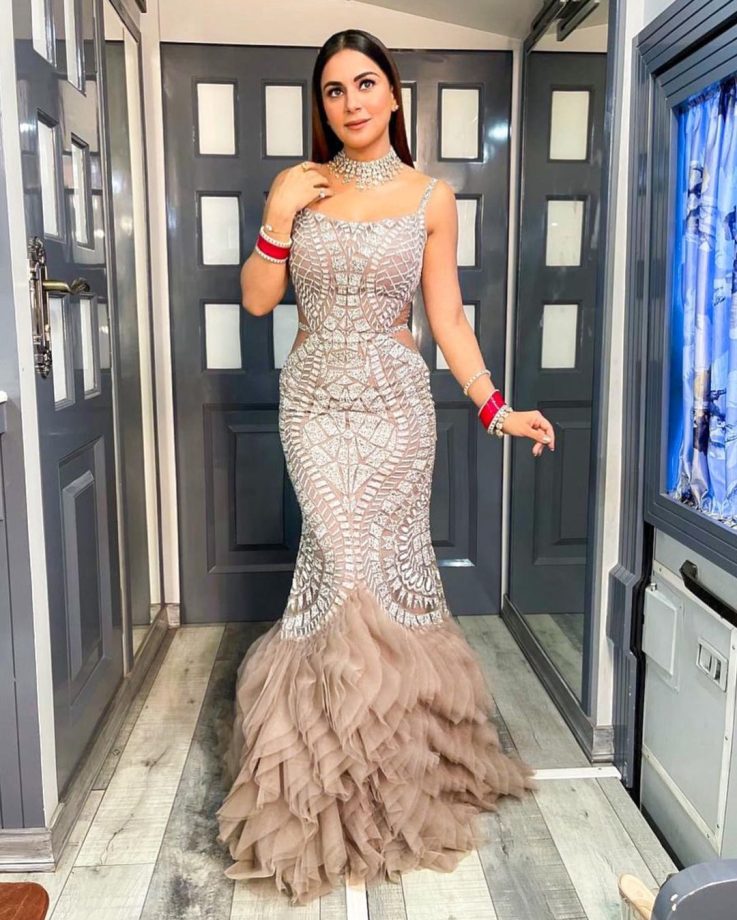 Engagement Wardrobe 101: Mouni Roy, Shehnaaz Gill and Shraddha Arya’s gowns to be your staples 854795