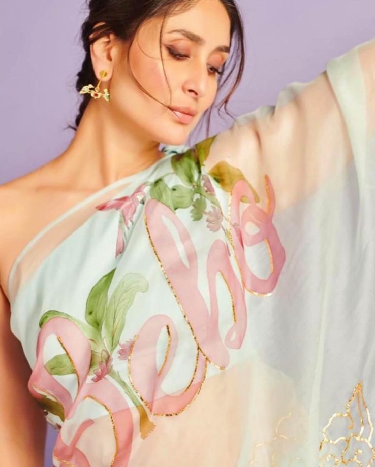 Flowy Organza Sarees & Trendy Blouse Back Designs: Deepika, Janhvi, Kareena's Picks 855162