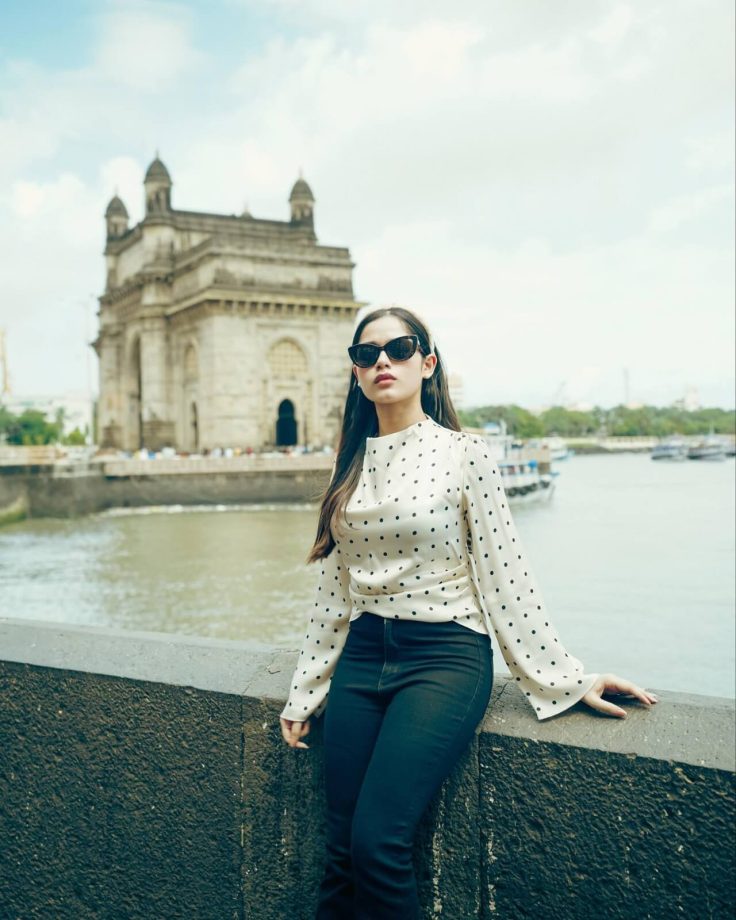 Jannat Zubair Flaunts Vintage Style In Black Polka Dots Top And Denim With Black Glasses 852693