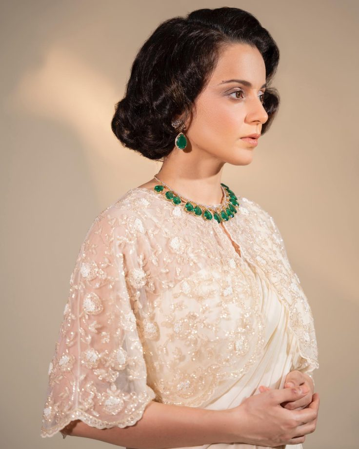 Kangana Ranaut looks regal in ivory saree with cape blouse design [Photos]