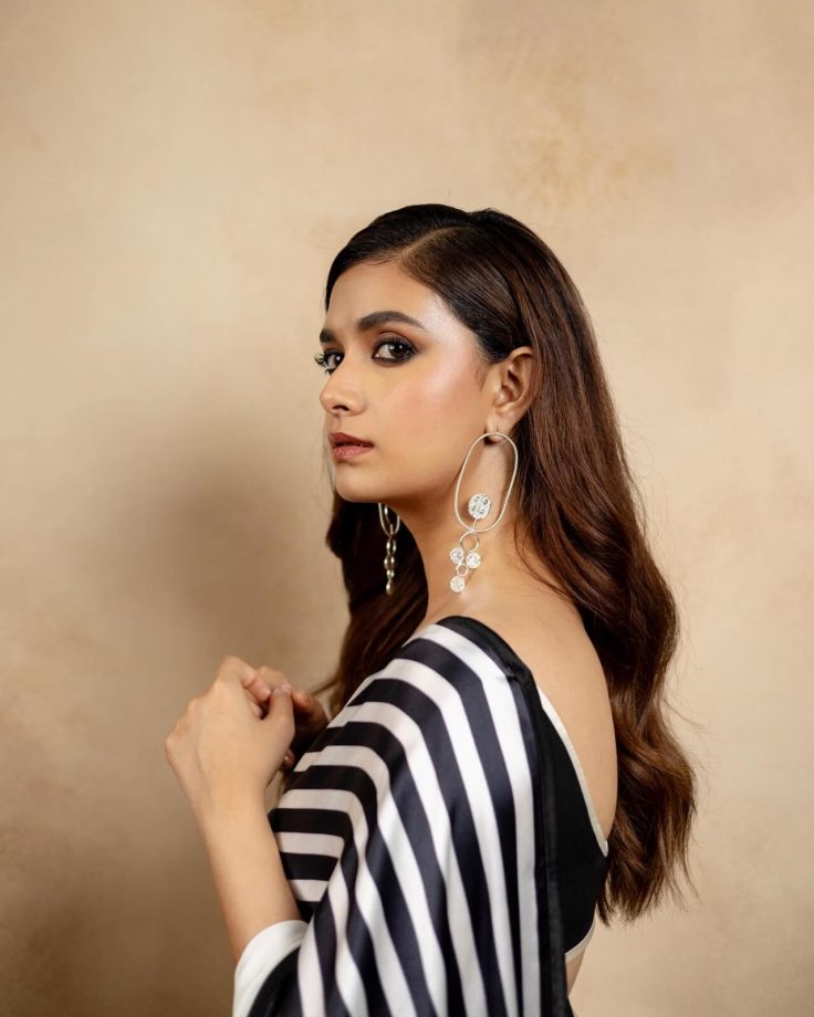 Keerthy Suresh Redefines Retro Vibe In Black-White Striped Saree And Sultry Blouse With Statement Earrings 851551