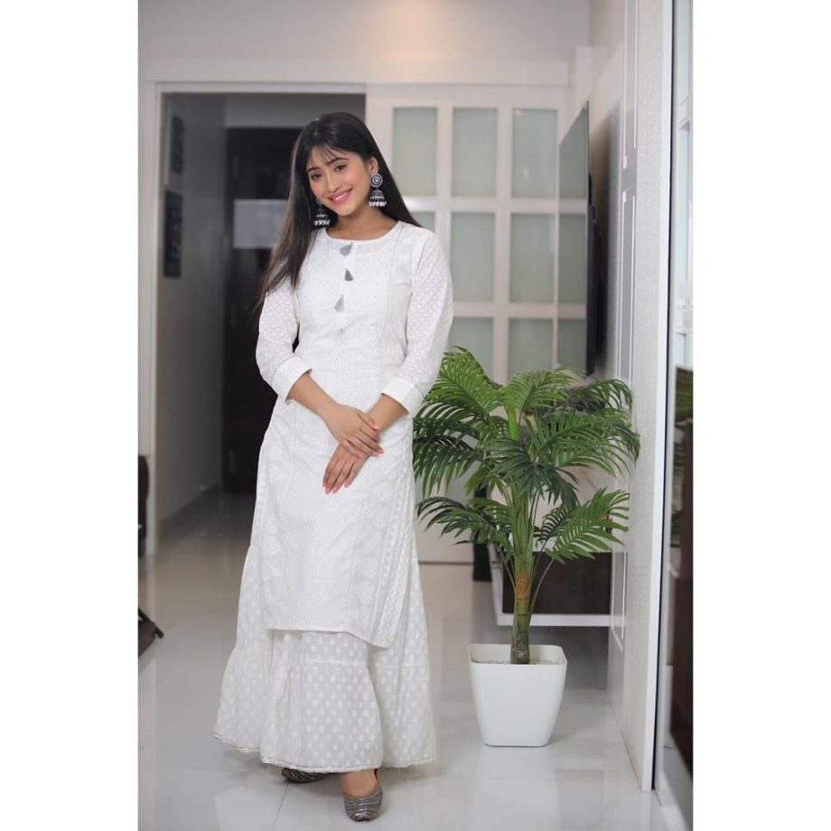 Kurtis for women- Style to seize from Pranali Rathod, Shivangi Joshi and Tina Dutta’s closet 854943