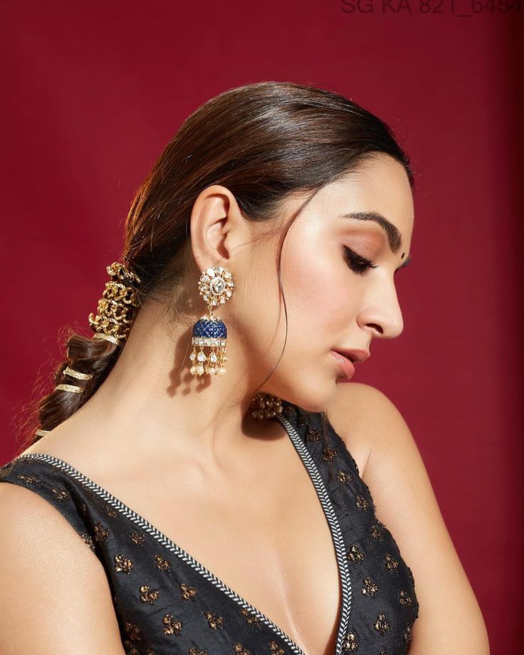Learn trendy bridal hairstyle tips for this season from Kareena Kapoor, Kiara Advani and Katrina Kaif 856780