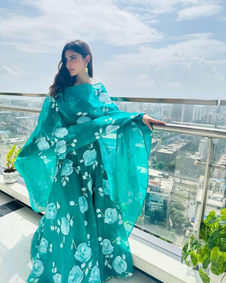 Mouni Roy crafts traditional spin in teal floral ethnic silk gown dress, Disha Patani in love 853880