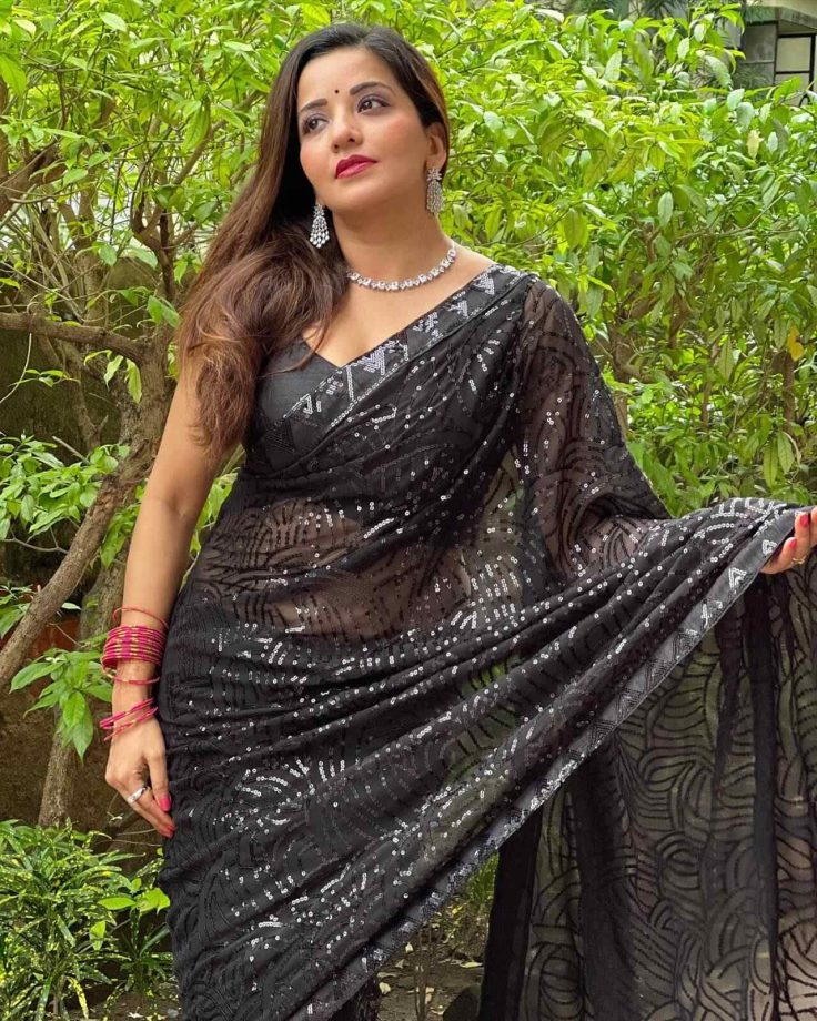Rashami Desai And Monalisa Are Making Jaw Drop In Plunging Neckline Blouse 856353