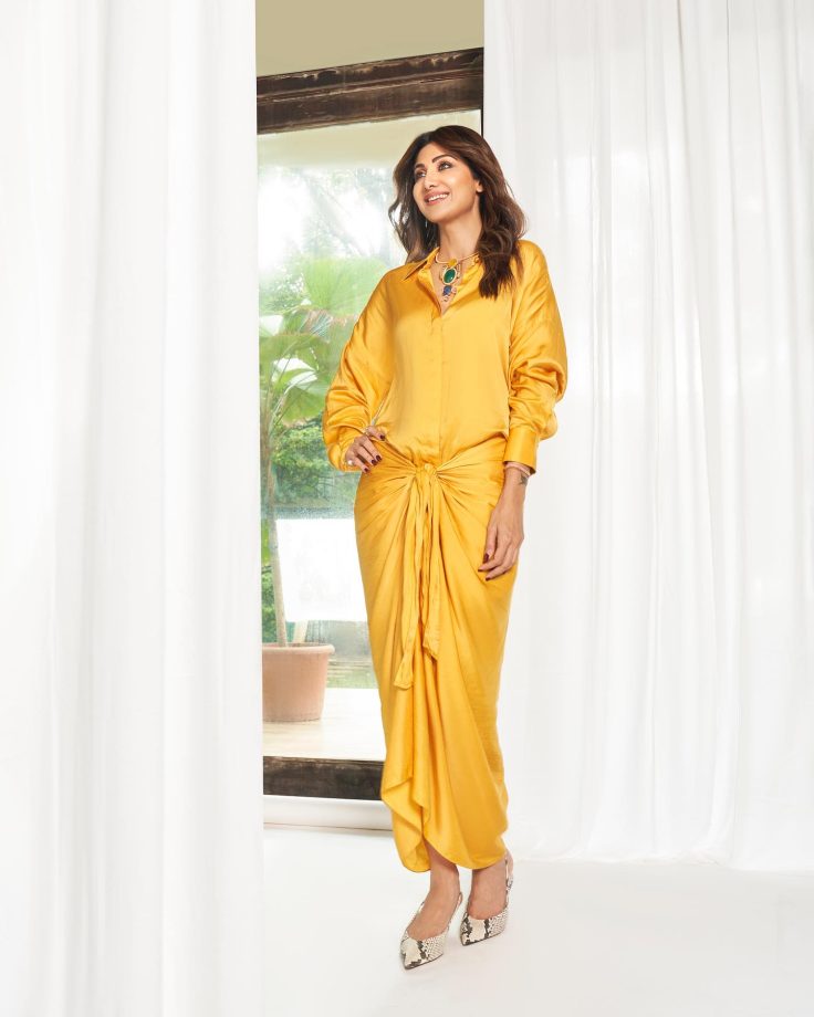 Saree, Lehenga To Crop Top And Skirt: Shilpa Shetty's Fashion Book Is All About Trendy Picks 856220