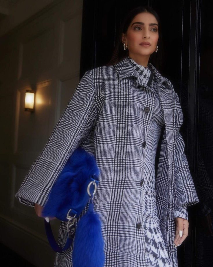 Sonam Kapoor decks up in illusionary checkered blazer suit, see pics 853065