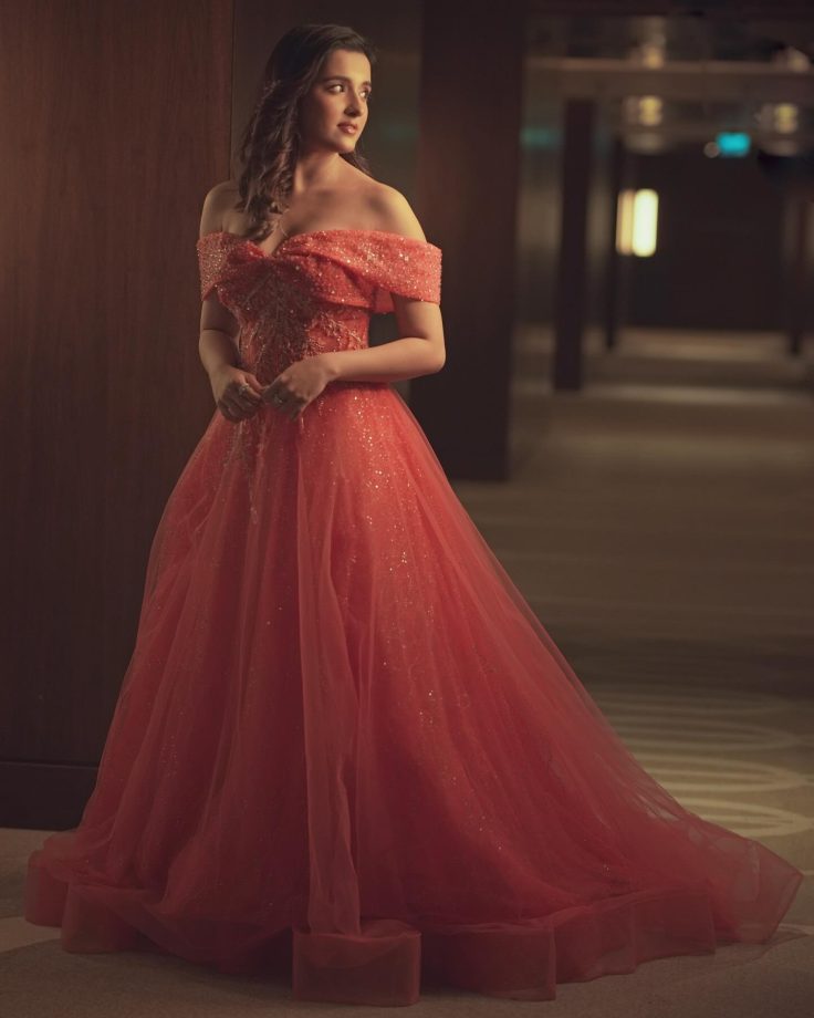 Style your gown dress like Manushi Chillar, Shirley Setia and Sonal Chauhan [Photos] 855340
