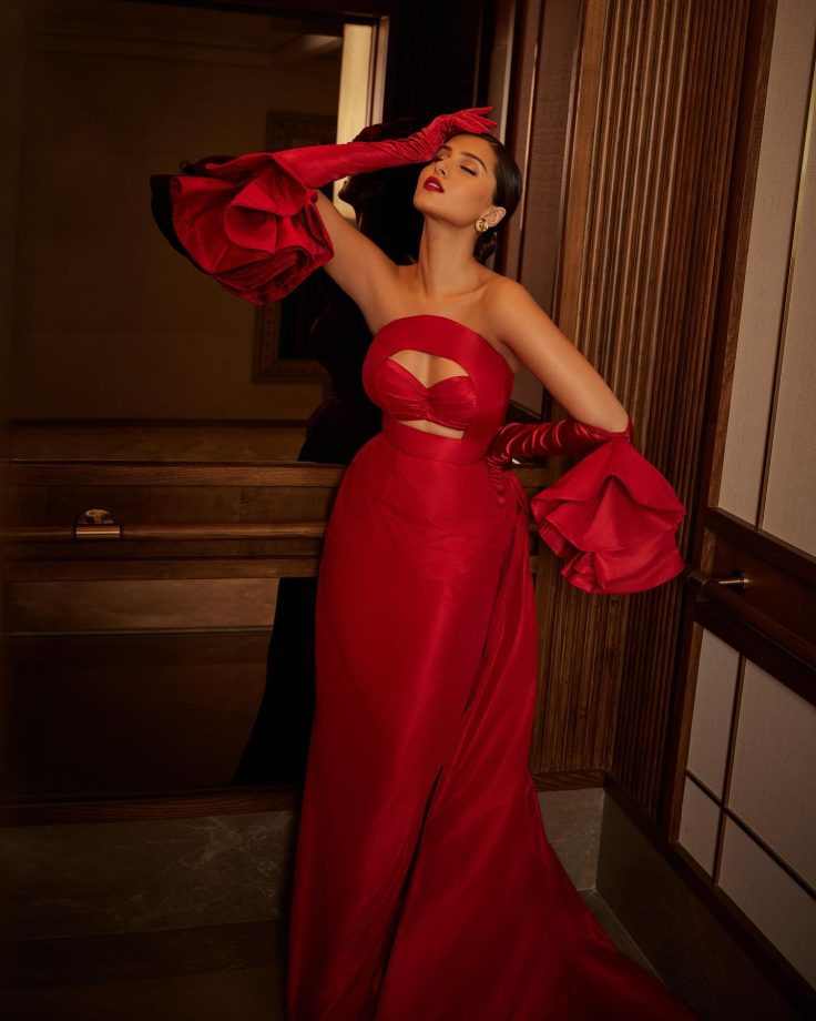 Tara Sutaria Exudes Majestic Charm In Red Cut-out Bodycon Trail Gown And Vintage Gloves With Bold Red Lipstick 855209