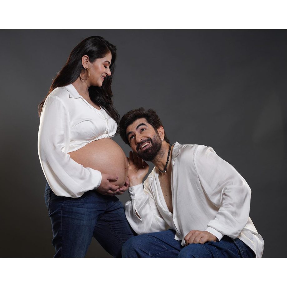 Tollywood star Jeet and wife Mohna Madnani are expecting their second child, drop heartwarming pictures 855929