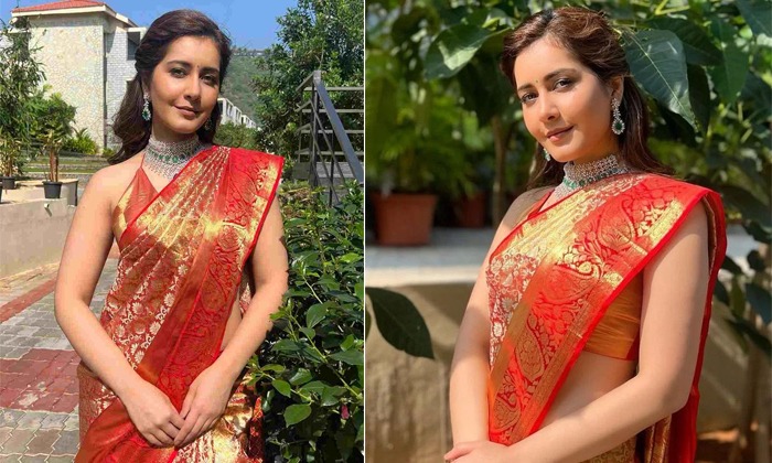 A closer look at Deepika Padukone, Kriti Sanon & Raashi Khanna’s Banarasi saree styles [Photos] 859505