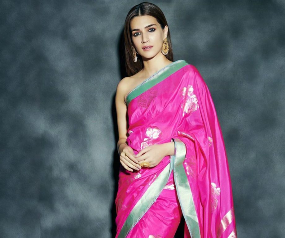 A closer look at Deepika Padukone, Kriti Sanon & Raashi Khanna’s Banarasi saree styles [Photos] 859507