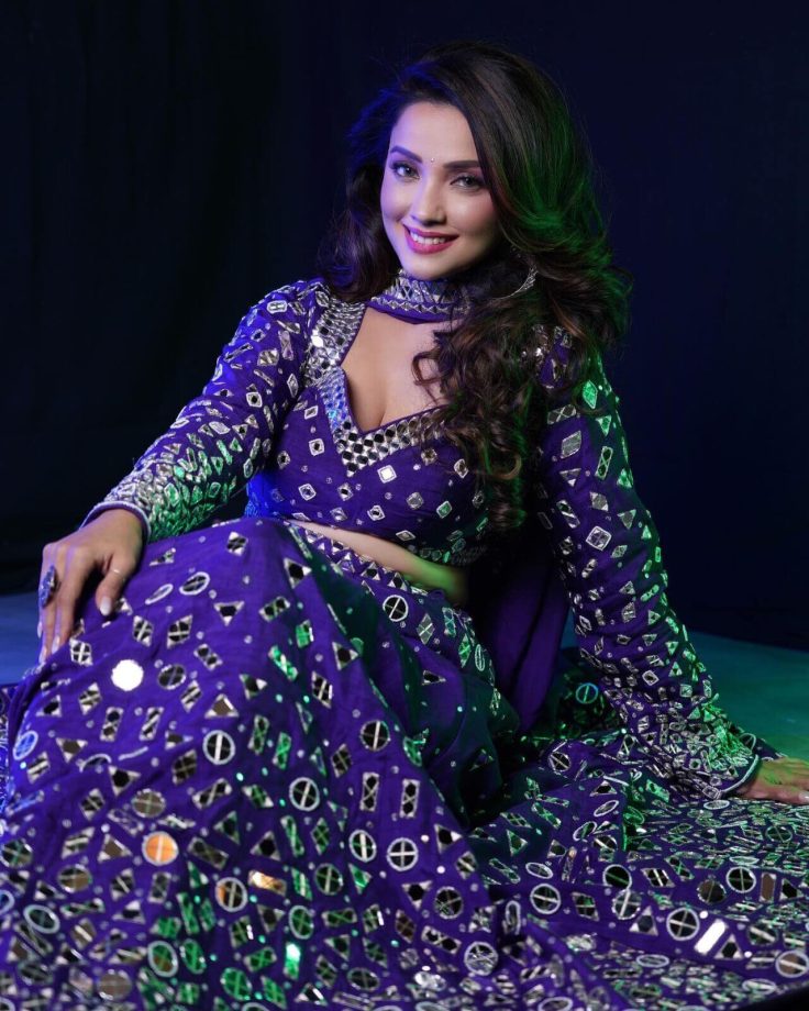 Adaa Khan, Drashti Dhami, And Shamita Shetty: Divas Show Sparkling Glam In Outfits 864118