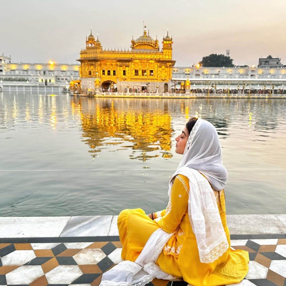 Aditi Bhatia visits the Golden Temple ahead of her birthday 864463