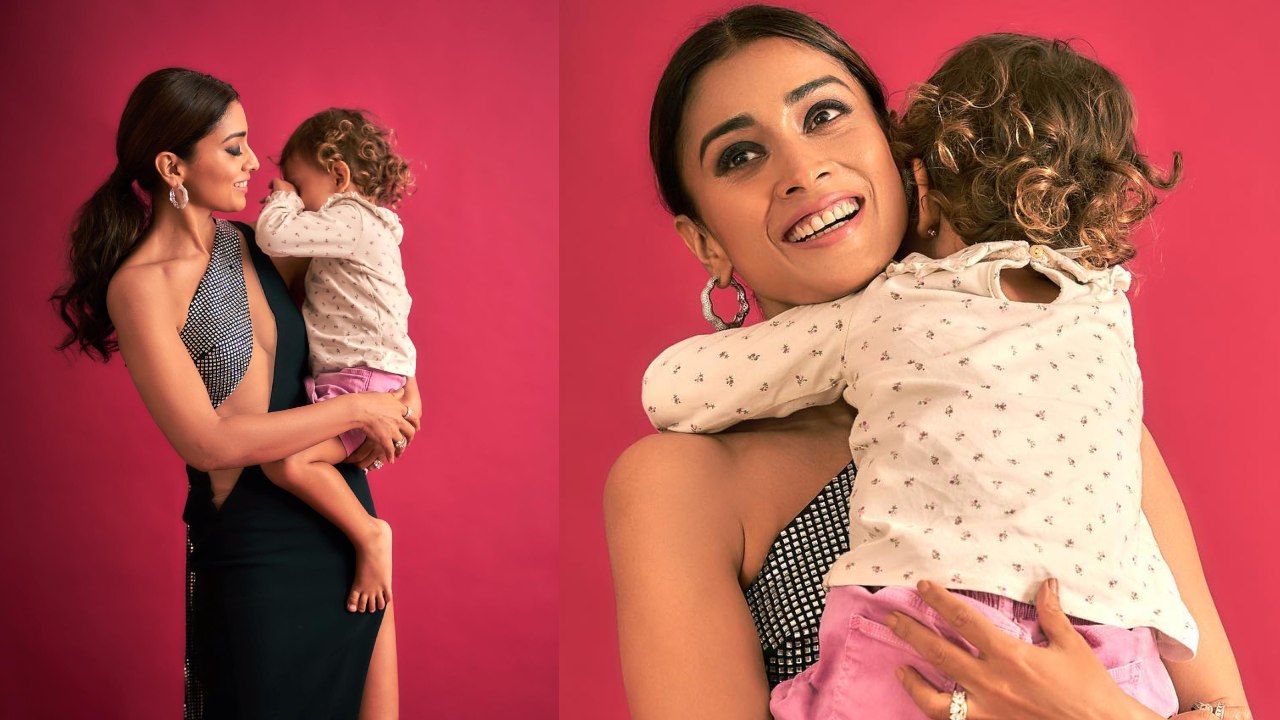 Shriya Saran Aces The Shoulder Pose With Her Yoga Buddy, Her 2-Year-Old  Daughter