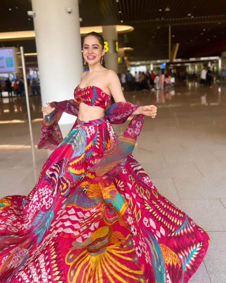 Airport fashion: Urfi Javed twirls in vibrant and multicolored traditional dress 863013