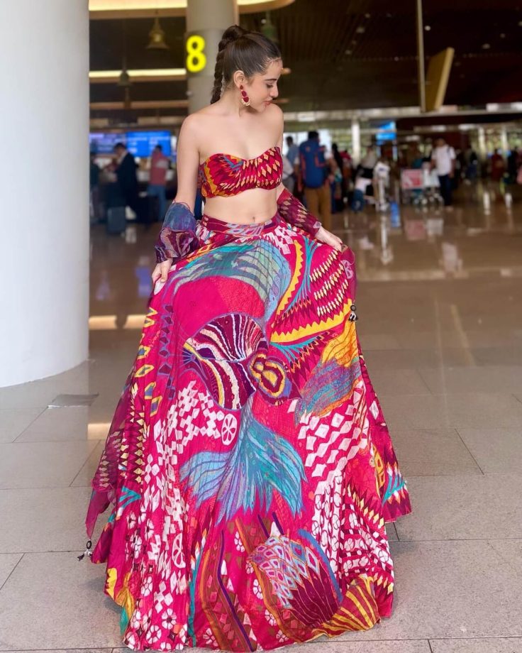 Airport fashion: Urfi Javed twirls in vibrant and multicolored traditional dress 863014