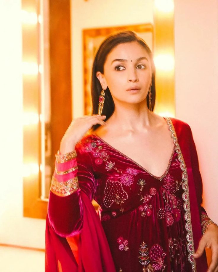 Alia Bhatt Spreads Ethnic Charm In Red Salwar Suit With Bindi, See Photos