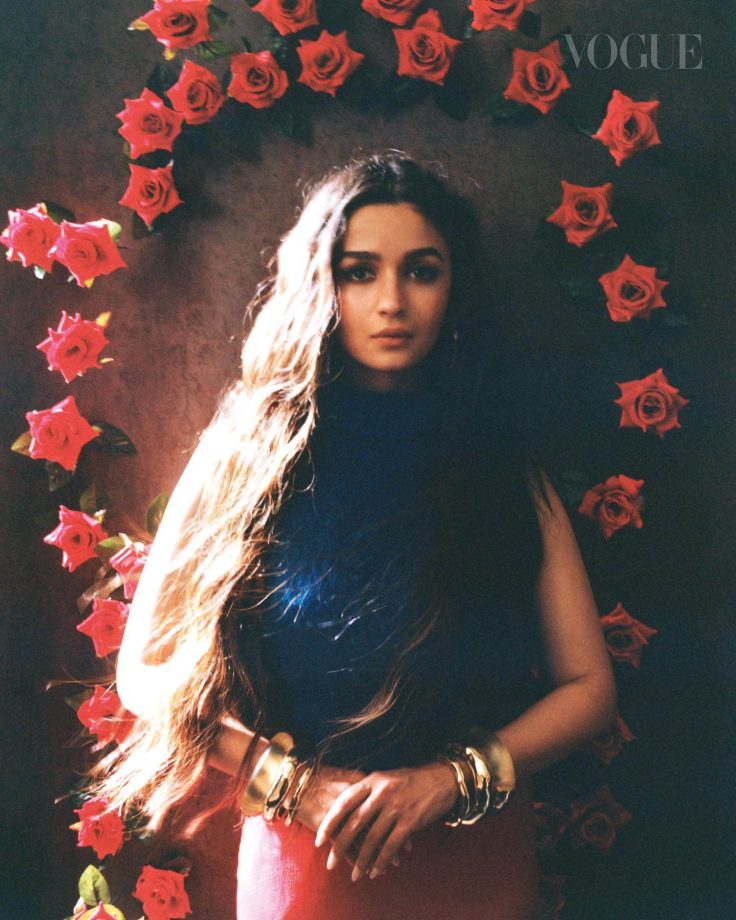 Alia Bhatt's Cheeky Fashion In Photoshoot Leave Soni Razdan, Amruta Khanvilkar Awestruck 859791