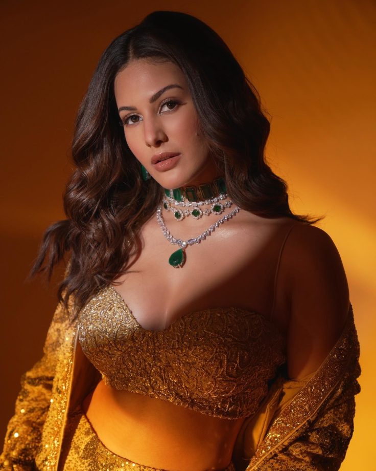 Amrya Dastur is sight to behold in gold glittery ensemble and emerald jewellery [Photos] 864882