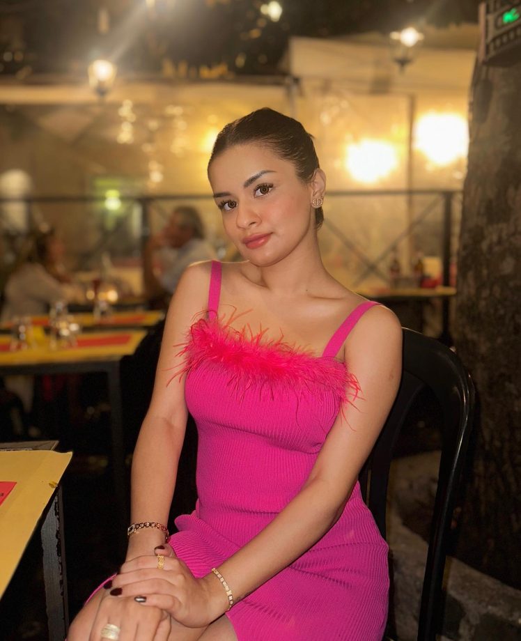 Avneet Kaur radiates elegance in magenta pink bodycon dress during Italian vacation 859217