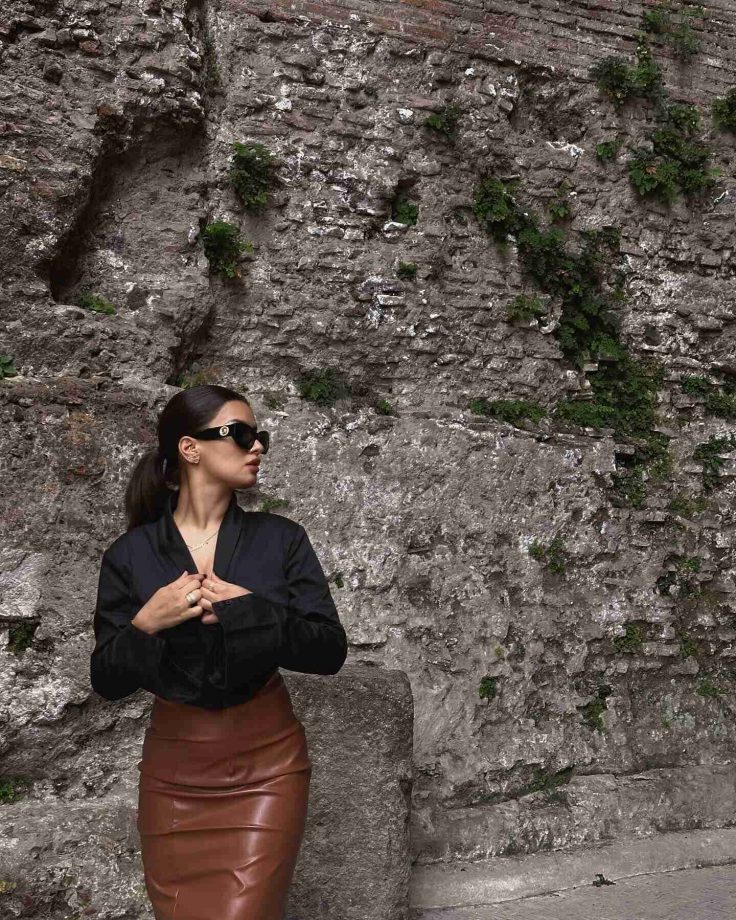 Avneet Kaur takes Italy by storm with a chic brown leather outfit 858928